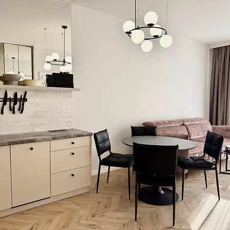 Apartman Aparts Care Ku Morzu 58 Widok Na Basen Parking