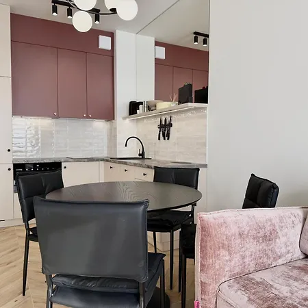 Aparts Care Ku Morzu 58 Widok Na Basen Parking Apartman Sianozety